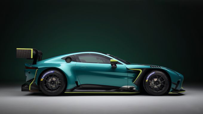 Walkenhorst_Aston_Martin_Vantage_GT3_03