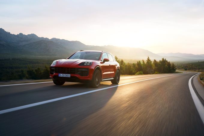 Prestaties, comfort en exclusiviteit: de nieuwe Porsche Cayenne GTS Foto 9