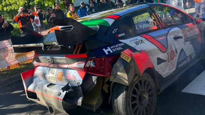 Croatia Rally 2024 Foto 5 Neuville schade