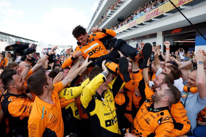 Donald Trump feliciteert McLaren met overwinning Lando Norris: “Ik bezocht en steunde deze auto”
