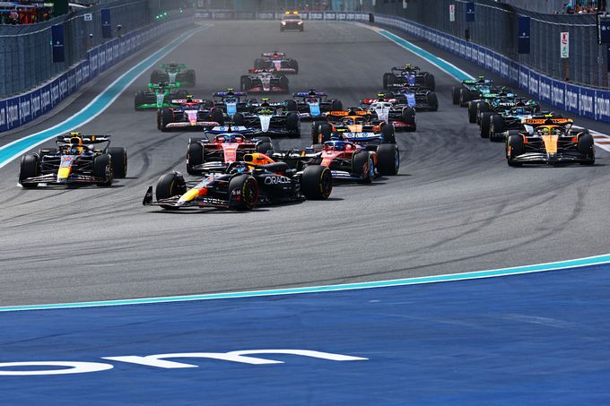 Start #F1 #Miami