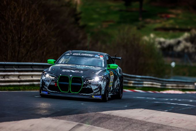 ADAC RAVENOL 24h Nürburgring Walkenhorst Motorsport Aston Martin BMW M4 GT4 Foto 3