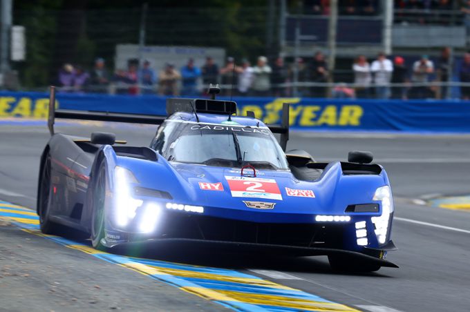 Alex Palou van Indy Car tot 24H Le Mans in de Cadillac V-Series.R: "Eerste keer 's nachts in de regen"