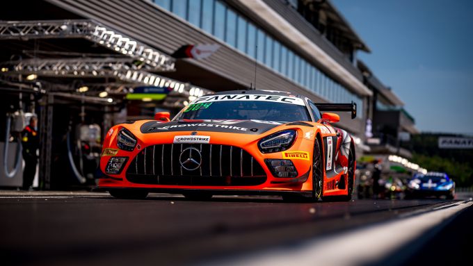 CrowdStrike 24 Hours of Spa Mercedes-AMG Foto 4