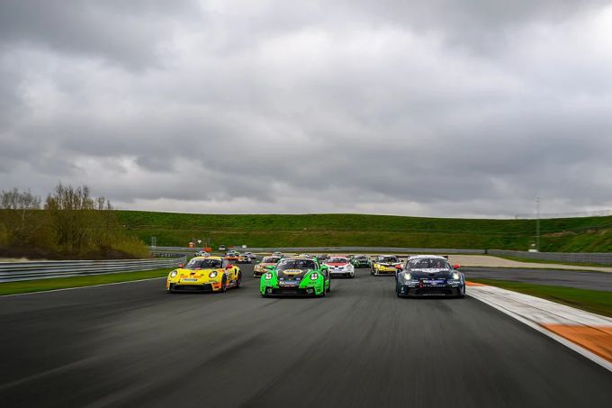 Porsche Carrera Cup Benelux DTM weekend Zandvoort Foto 3 startveld front