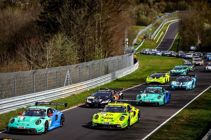 Tim_Heinemann_Falken_Porsche_bron_Gruppe_C_Photography