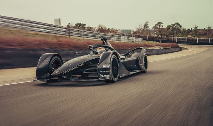Porsche Formule E wereldkampioen 2023-2024 Foto 13