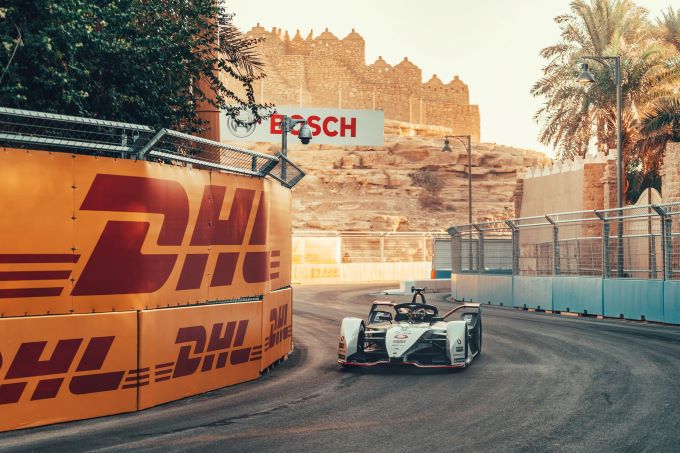 Porsche Formule E wereldkampioen 2023-2024 Foto 15