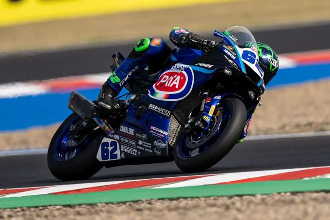 Ten Kate Racing verzekert zich met Manzi opnieuw van de eerste startrij op Autodrom Most, Glenn van Straalen op P14