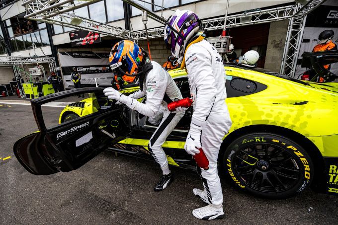 CrowdStrike 24 Hours of Spa Mercedes-AMG Customer Racing Foto 4