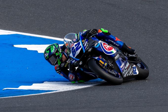 Pata Yamaha Ten Kate Racing klaar voor seizoensfinale in Jerez met titelkans voor Manzi