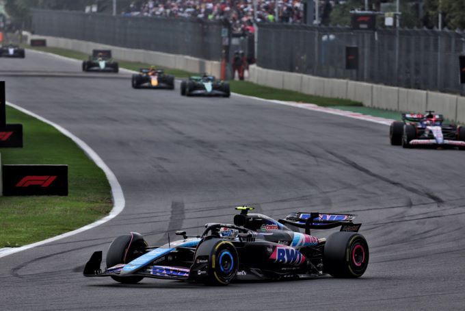 Pierre_Gasly_P10_foto_BWT_Alpine_Formula_One_Team_-_2024_Formula_1_Mexico_City_Grand_Prix