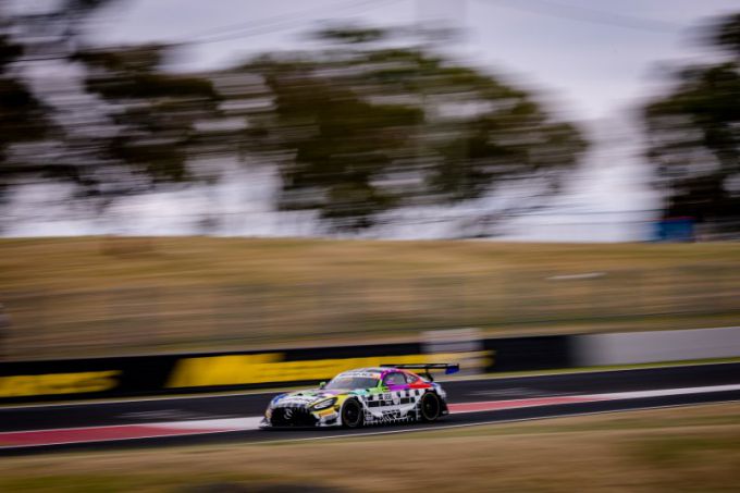 Bathurst 12H - Maro Engel snelste, Rossi maakt indruk in laatste vrije training op vrijdag + FOTO'S