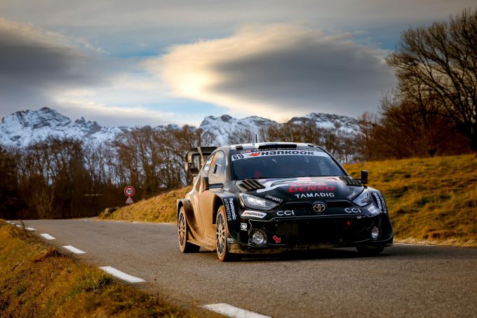 Felicitatie Akio Toyoda Toyota 1-2 overwinning Rally Monte Carlo 2025 Foto 8 Kalle Rovanperä / Jonne Halttunen actie