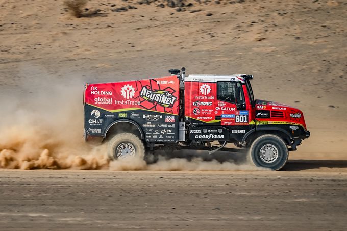 Team de Rooy FPT mengt zich in de strijd om de top drie bij de Trucks in de Dakar Rally 2025