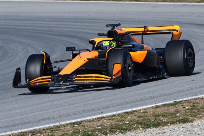 Pirelli F1 bandentests Barcelona Foto 4 Lando Norris