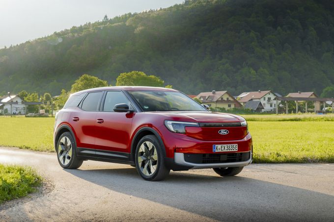 Ford maakt elektrisch rijden bereikbaarder met aangescherpte prijzen voor Explorer en Capri