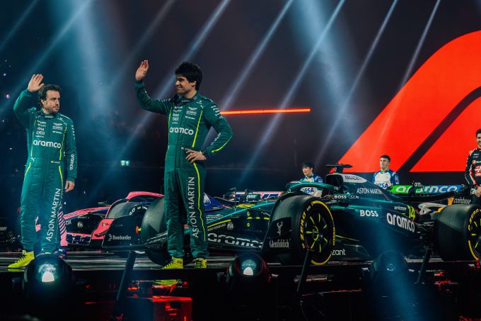 Aston Martin Aramco Formula One™ Team 2025-livery F1 75 Live-event O2 Arena Londen Foto 7