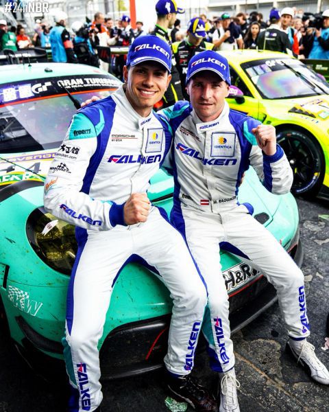 Bandenfabrikant Falken nieuwe partner van de Nurburgring Foto 3 Racewinnaars 24H Nürburgring 2024 Nico Menzel en Martin Ragginer