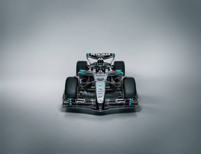 Mercedes F1 Russell Antonelli