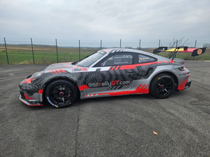 Porsche 992 Rally GT