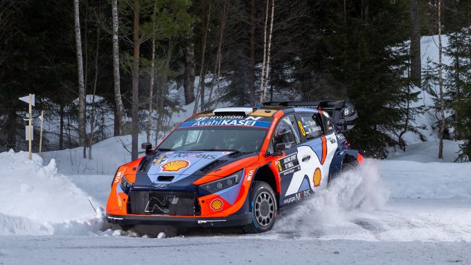 Rally Sweden zaterdagochtend Foto 2