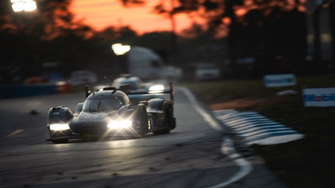 12H Sebring 2025 Nr7 Porsche 963 winnaar met Felipe Nasr, Nick Tandy en Laurens Vanthoor Foto 14