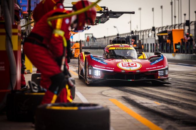 FIA WEC 2025 Qatar 1812km Ferrari 1-2-3 overwinning Foto 5