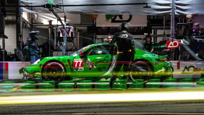 12H Sebring 2025 Nr7 Porsche 963 winnaar met Felipe Nasr, Nick Tandy en Laurens Vanthoor Foto 8