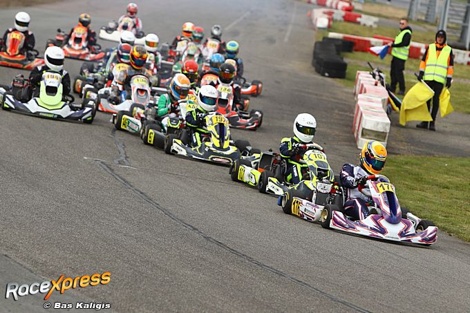 Karttopper Bram Ossewaarde domineert tijdens openingsronde NXT GP in Emmen