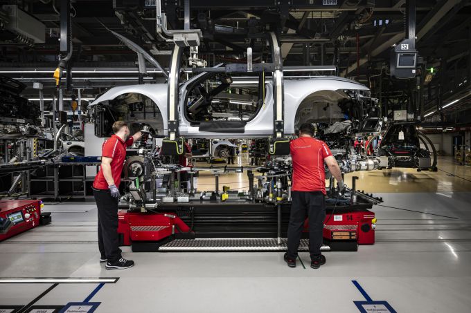 Porsche van Zuffenhausen naar wereldspeler Foto 13