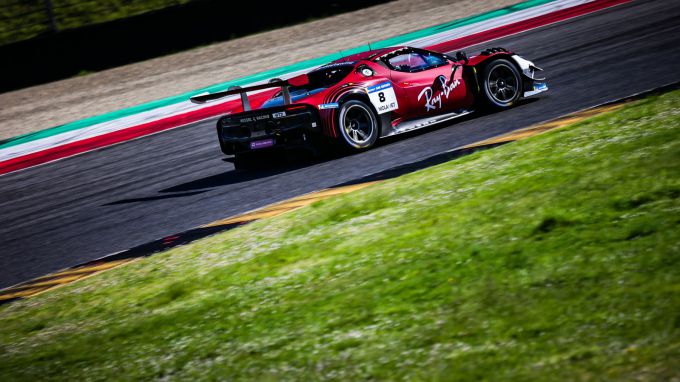 Michelin 24H SERIES European Series Spa-Francorchamps paasweekend van 19 en 20 april 2025 Foto 6 startnummer 8