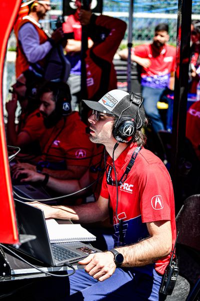 IMSA WeatherTech SportsCar Championship 2025 Grand Prix van Long Beach Foto 5 Acura engineer