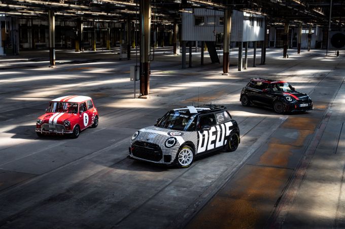 53e 24-uursrace op de Nürburgring #317 MINI John Cooper Works Pro MINI x DEUS Foto 4