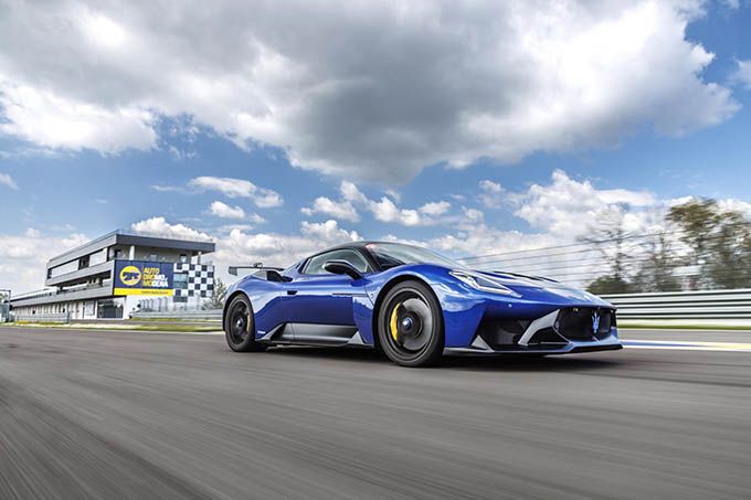 Maserati_GT2_Stradale