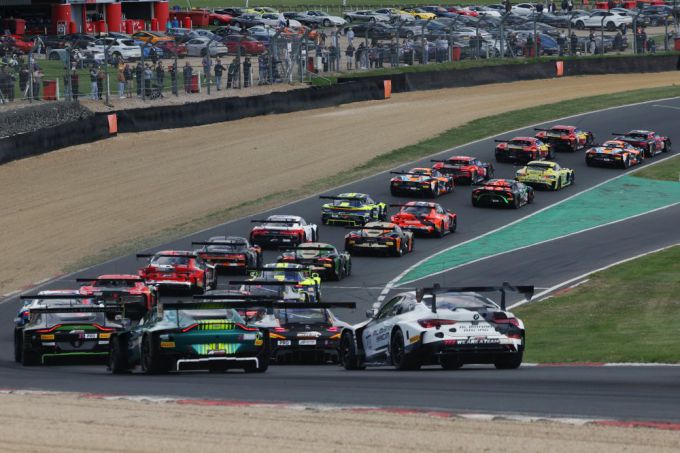 GT World Challenge Sprint Cup Brands Hatch Foto 25
