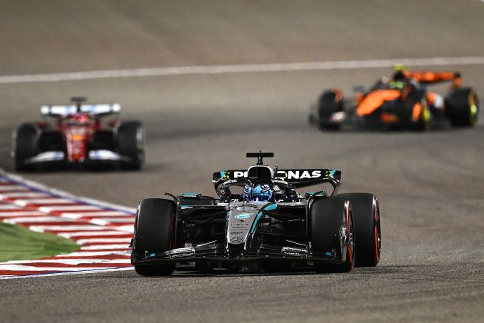 George Russell actie track Bahrein