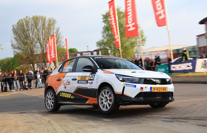 ADAC Opel Electric Rally Cup Fabian Kamermans en zijn navigator Stefan Müller