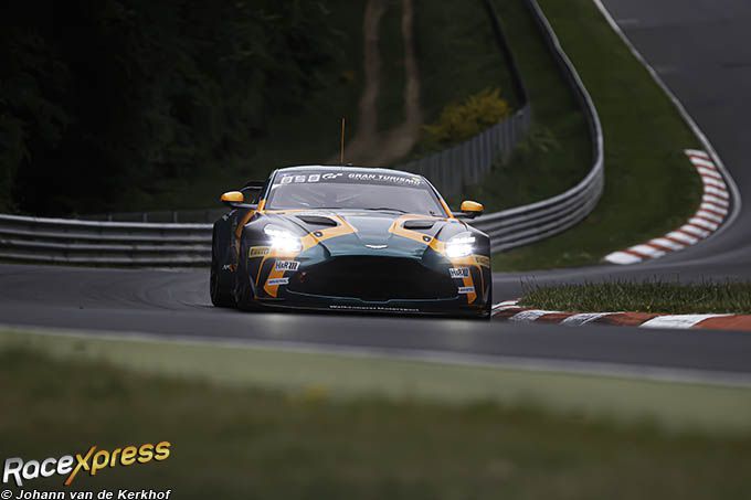 _Aston_Martin Vantage