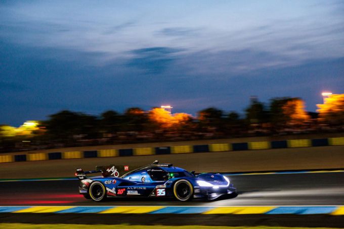 24H Le Mans 2025 Alpine Endurance Team Alpine A424 Foto 13