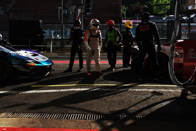 24H SPA 2025 Kwalificatie donderdagavond Foto 4 nummer 33