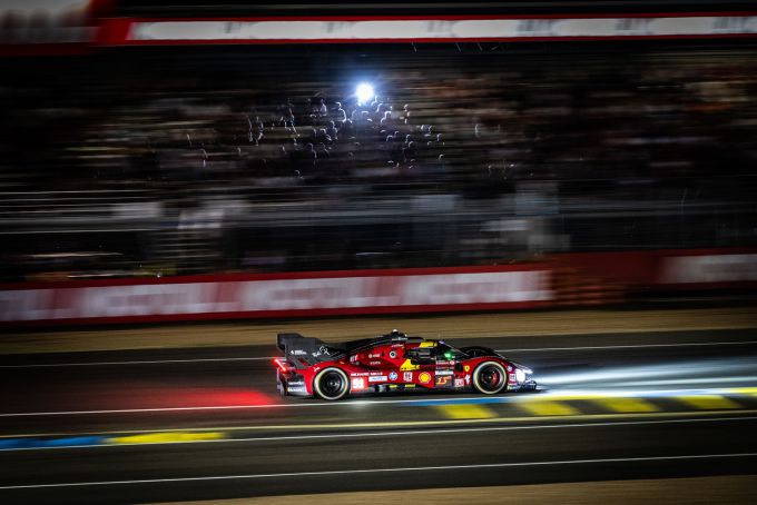 Ferrari-AF Corse-team @ 24 Uur Le Mans 2025 Foto 6