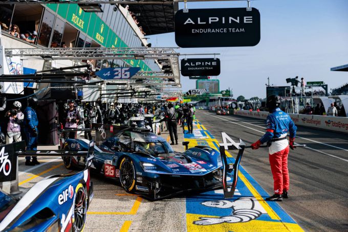 24H Le Mans 2025 Alpine Endurance Team Alpine A424 Foto 6