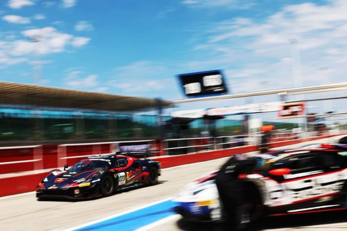 GT World Challenge Sprint-weekend Misano World Circuit Foto 3