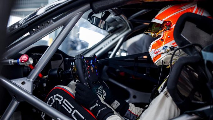 De nieuwe Porsche 911 Cup gespot in zijn camouflage livery Foto 6 Bastian Buus