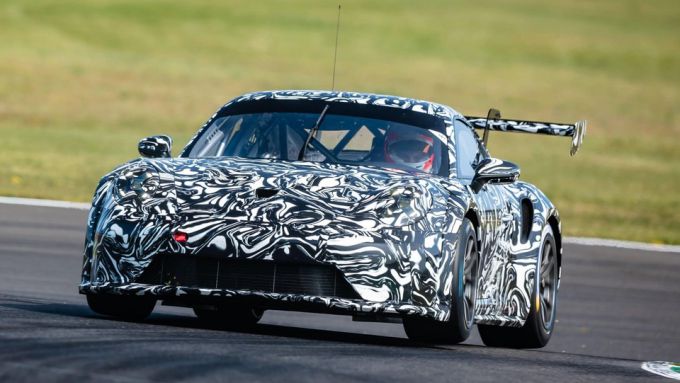 De nieuwe Porsche 911 Cup gespot in zijn camouflage livery Foto 7