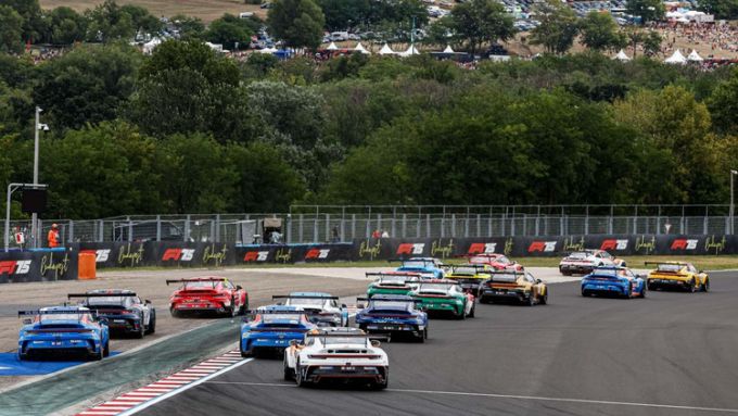 Porsche Mobil 1 Supercup Zandvoort 29-31 augustus 2025 Foto 29 sfeer achterzijde