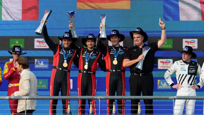 FIA World Endurance Championship-seizoen 2025 Circuit of The Americas “Lone Star Le Mans” in Austin, Texas USA - Porsche Penske Motorsport, ‘Manthey 1st Phorm’ en Iron Dames Foto 1