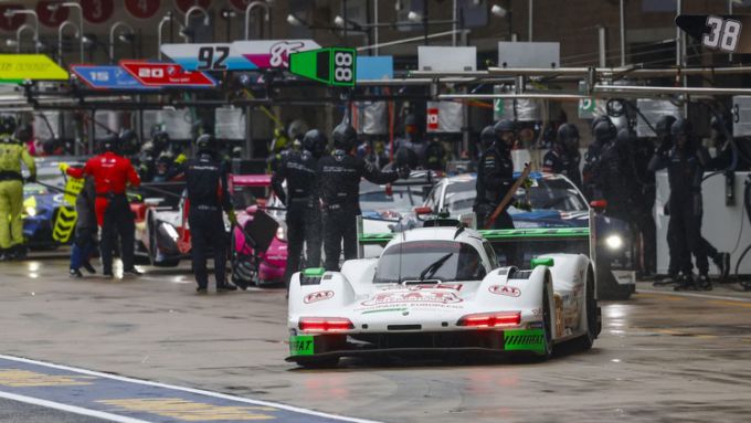 FIA World Endurance Championship-seizoen 2025 Circuit of The Americas “Lone Star Le Mans” in Austin, Texas USA - Porsche Penske Motorsport, ‘Manthey 1st Phorm’ en Iron Dames Foto 13