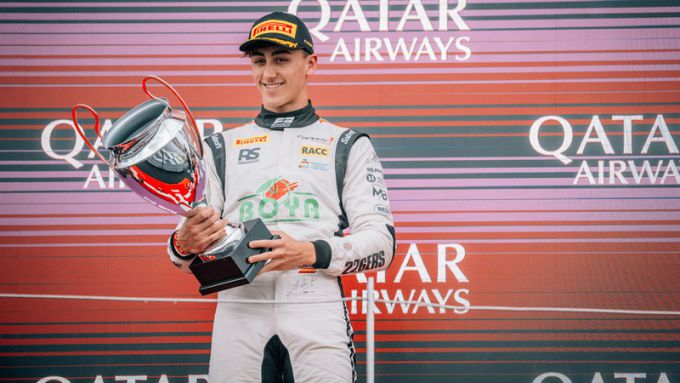 Mari Boya verteld over het Formule 3-seizoen